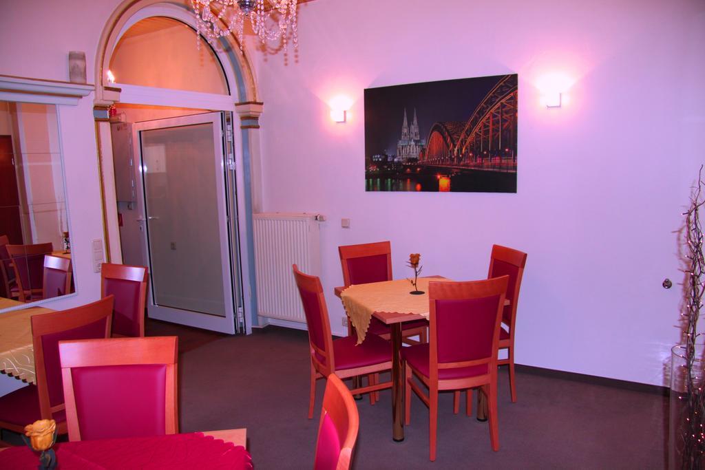 Hotel La Isla Köln Eksteriør billede