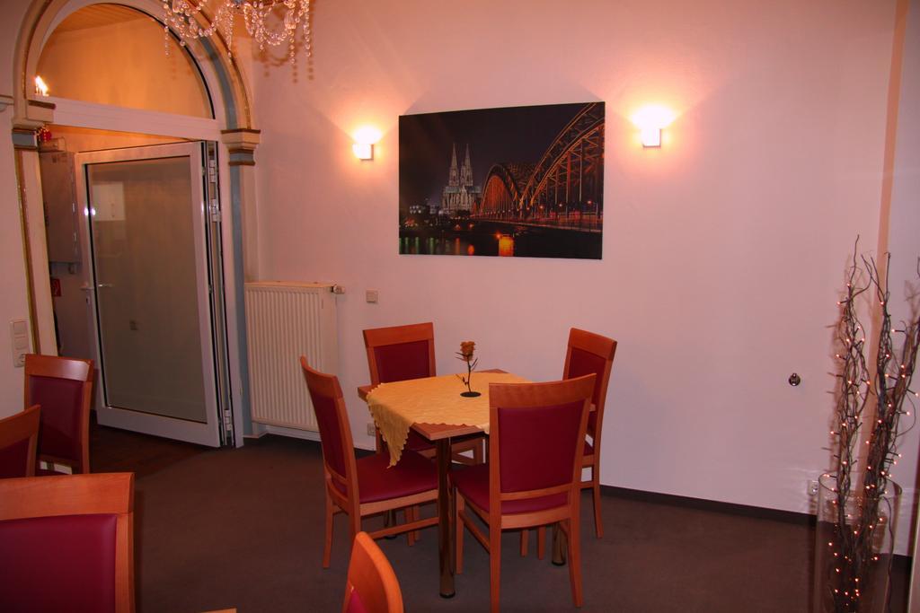 Hotel La Isla Köln Eksteriør billede